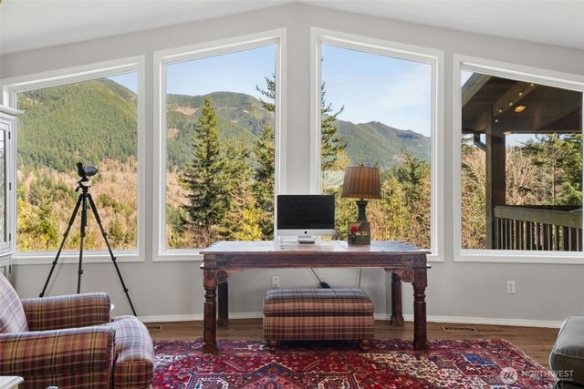 32707 349 Way SE, Ravensdale, WA 98051