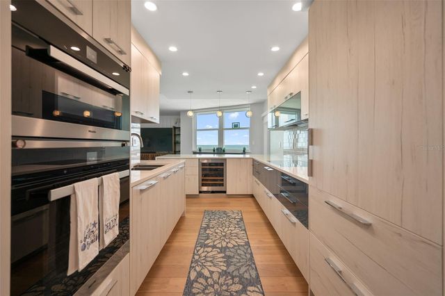 1050 LONGBOAT CLUB ROAD 901, Longboat Key, FL 34228