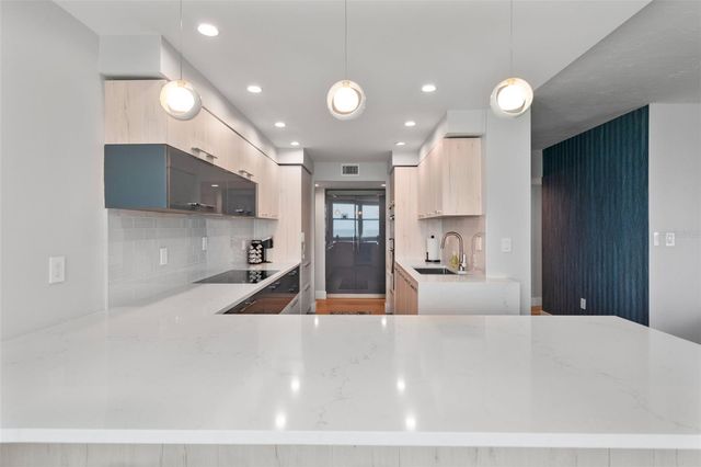 1050 LONGBOAT CLUB ROAD 901, Longboat Key, FL 34228