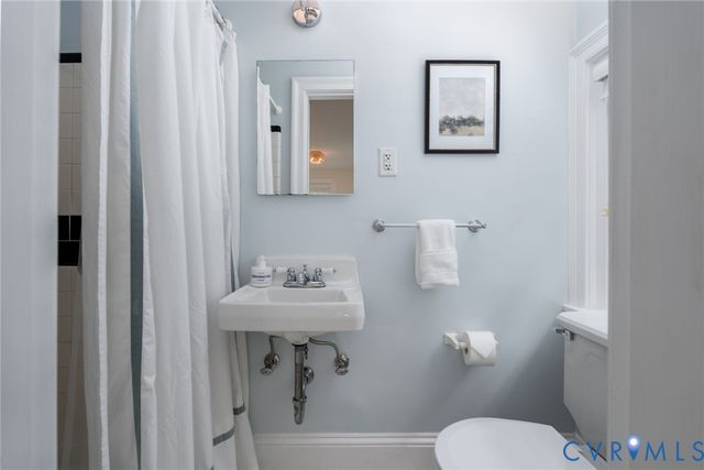 7113 Pinetree Rd, Henrico, VA 23229