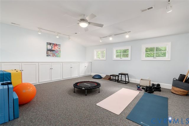 7113 Pinetree Rd, Henrico, VA 23229