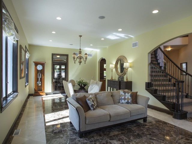 1071 HILL DRIVE, Oneida, WI 54155