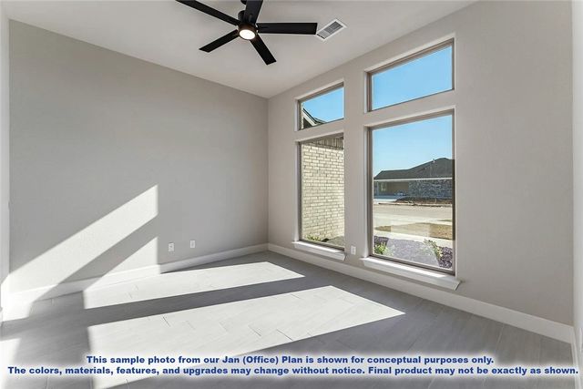 1009 Marquis Avenue, Lowell, AR 72745