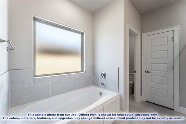 1009 Marquis Avenue, Lowell, AR 72745