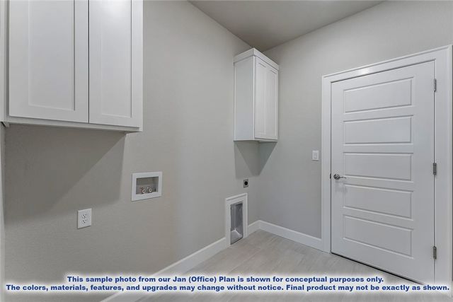 1009 Marquis Avenue, Lowell, AR 72745