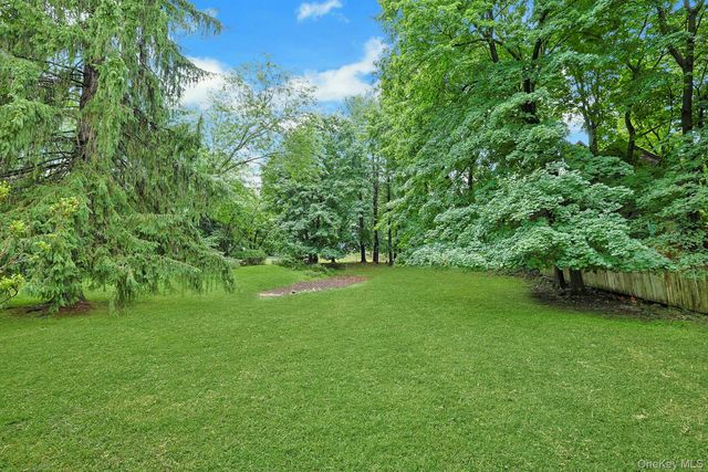 1 Long Meadow Drive, Monsey, NY 10952