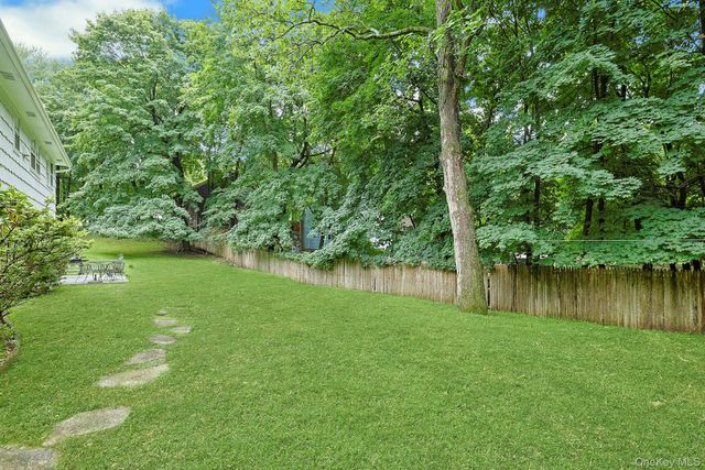 1 Long Meadow Drive, Monsey, NY 10952