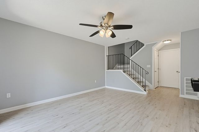 167 Greenbrook Dr 167, Stoughton, MA 02072