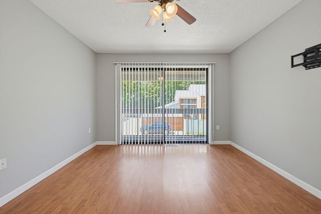 167 Greenbrook Dr 167, Stoughton, MA 02072