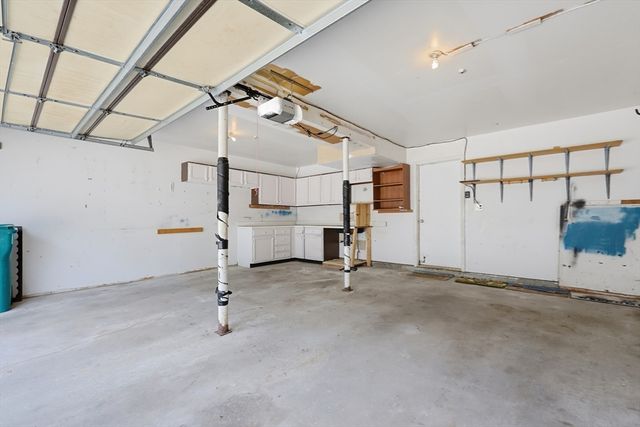 167 Greenbrook Dr 167, Stoughton, MA 02072
