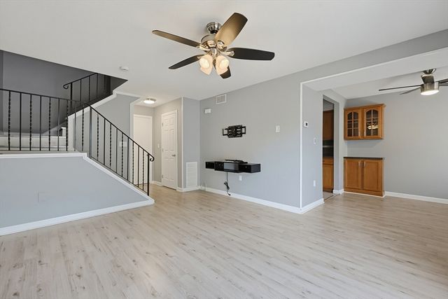 167 Greenbrook Dr 167, Stoughton, MA 02072