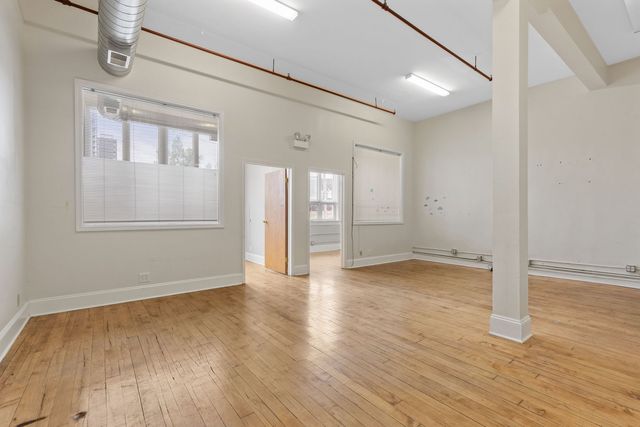 1404 W FULTON Street, Chicago, IL 60607