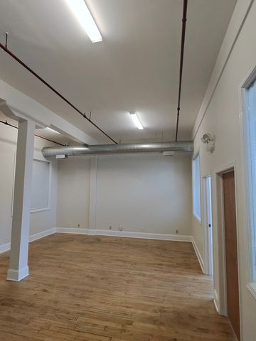 1404 W FULTON Street, Chicago, IL 60607
