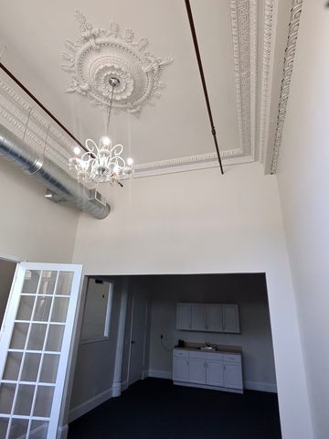 1404 W FULTON Street, Chicago, IL 60607
