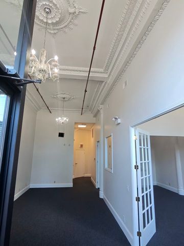 1404 W FULTON Street, Chicago, IL 60607