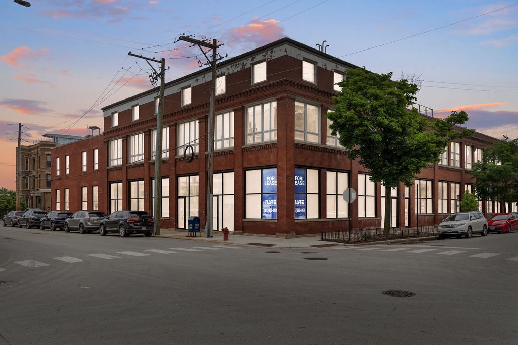 1404 W FULTON Street, Chicago, IL 60607