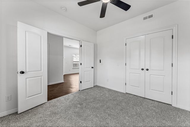 729 N Wordsworth Lane, Fayetteville, AR 72704