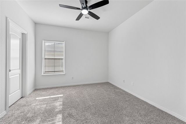 729 N Wordsworth Lane, Fayetteville, AR 72704