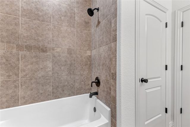 729 N Wordsworth Lane, Fayetteville, AR 72704