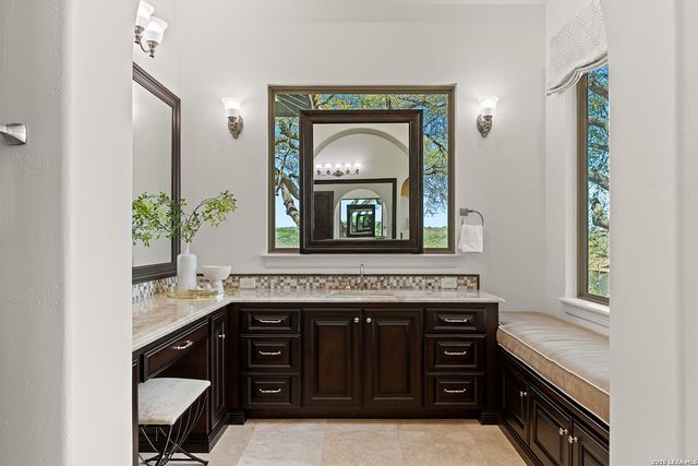 137 River Xing, Boerne, TX 78006