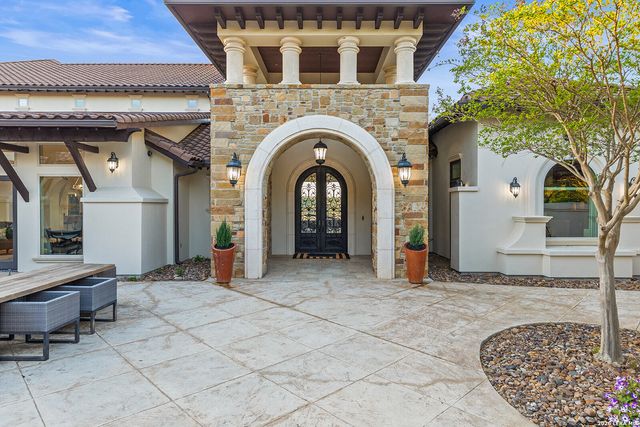 137 River Xing, Boerne, TX 78006