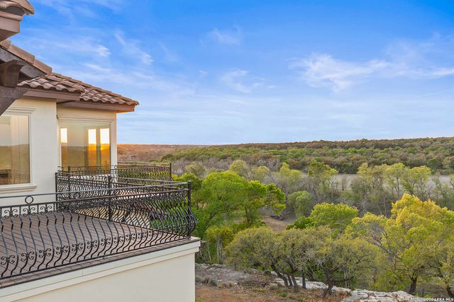 137 River Xing, Boerne, TX 78006