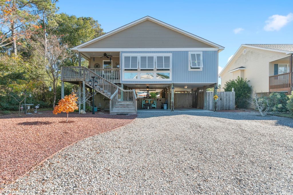 226 NE 43rd Street, Oak Island, NC 28465