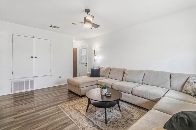 805 Indiana ST, San Marcos, TX 78666