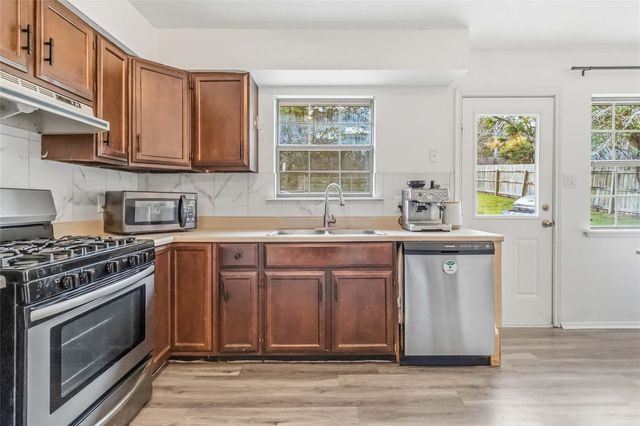 805 Indiana ST, San Marcos, TX 78666