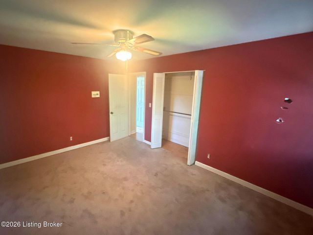 8407 Brownsboro Rd, Louisville, KY 40241