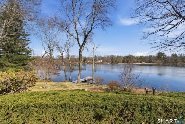 124 Woodpond Road, Farmington, CT 06107