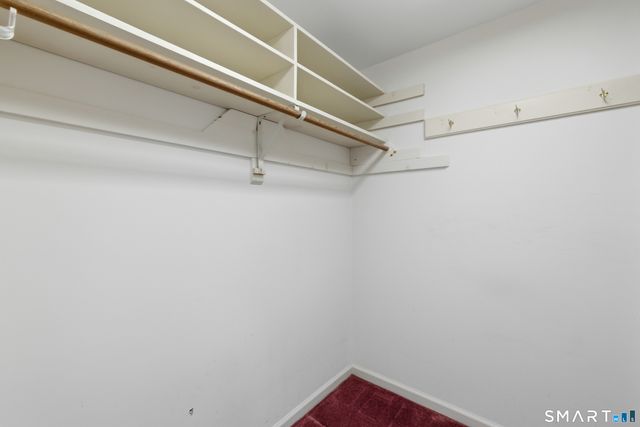 124 Woodpond Road, Farmington, CT 06107