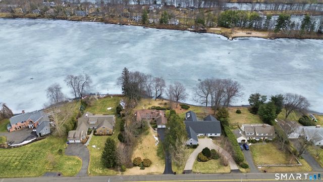 124 Woodpond Road, Farmington, CT 06107