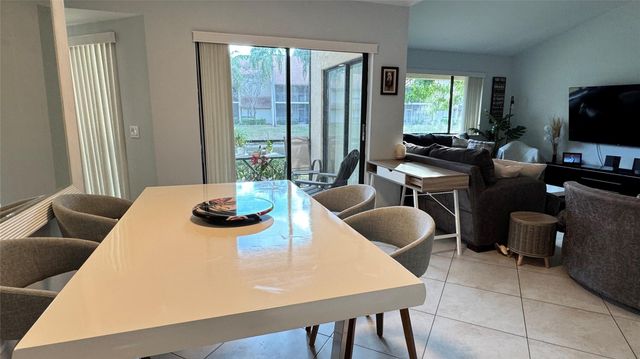 5641 Coach House Circle B, Boca Raton, FL 33486