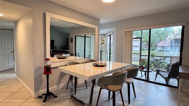 5641 Coach House Circle B, Boca Raton, FL 33486