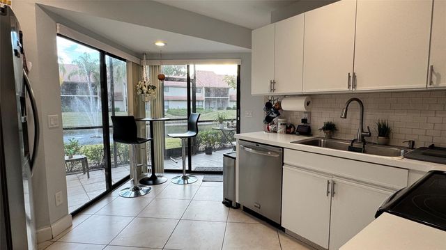 5641 Coach House Circle B, Boca Raton, FL 33486