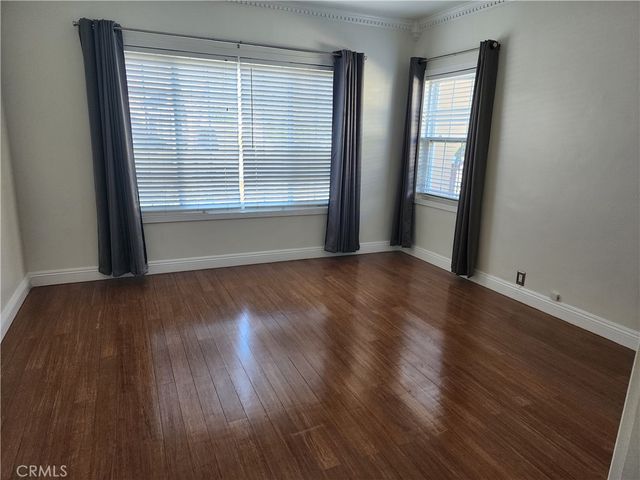 840 S Dunsmuir, Los Angeles, CA 90036