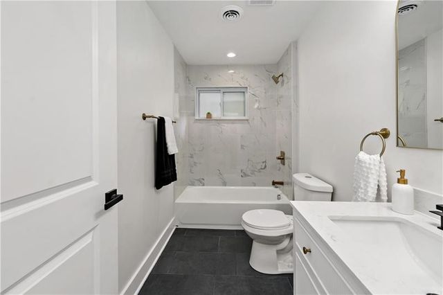 618 Boggs Ave, Mt Washington, PA 15211