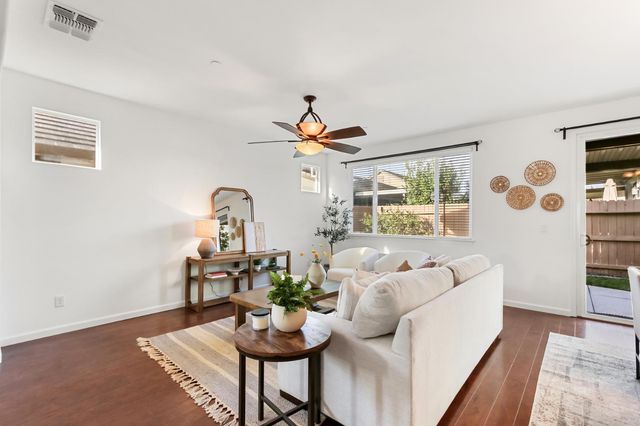 9984 Westminister, Elk Grove, CA 95757