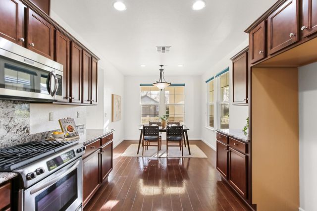 9984 Westminister, Elk Grove, CA 95757