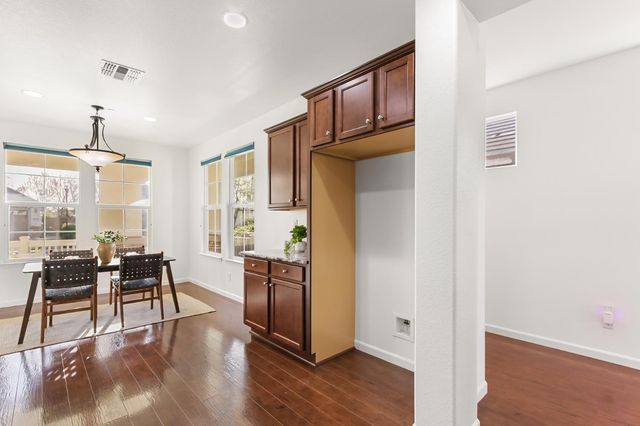 9984 Westminister, Elk Grove, CA 95757