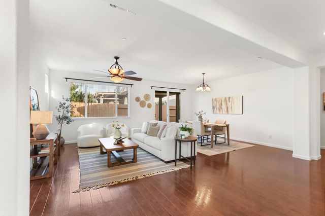 9984 Westminister, Elk Grove, CA 95757