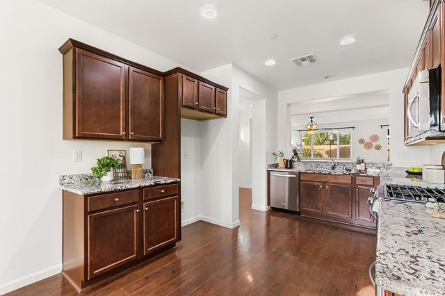 9984 Westminister, Elk Grove, CA 95757