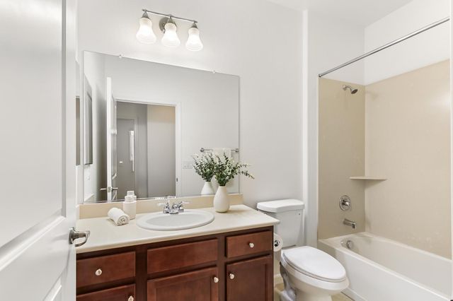 9984 Westminister, Elk Grove, CA 95757