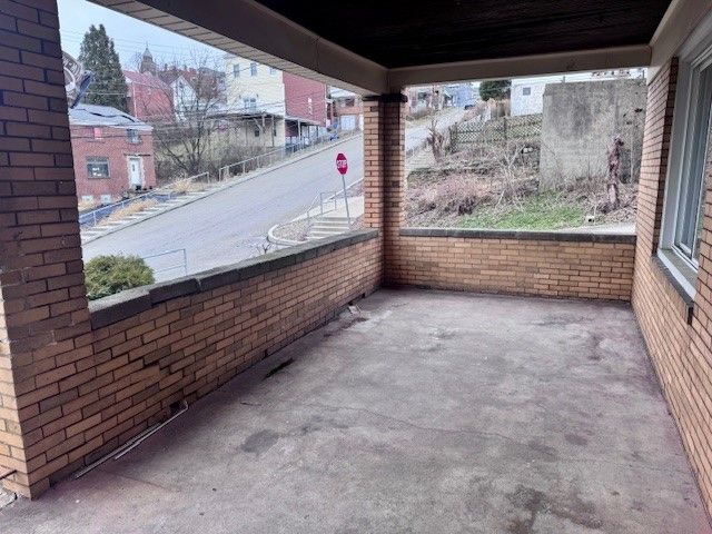 115 Copperfield Ave, Carrick, PA 15210