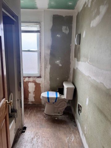 115 Copperfield Ave, Carrick, PA 15210