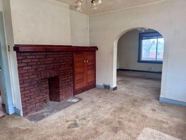 115 Copperfield Ave, Carrick, PA 15210