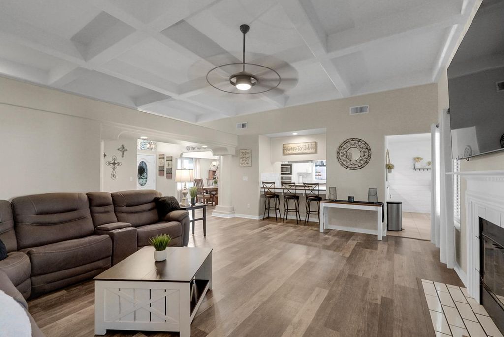 Image 15 of property listing at 5090 Congressional Street, Chowchilla, CA 93610