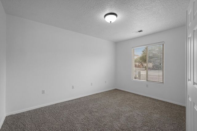 1270 Capitan Street NW, Los Lunas, NM 87031
