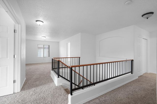 1270 Capitan Street NW, Los Lunas, NM 87031